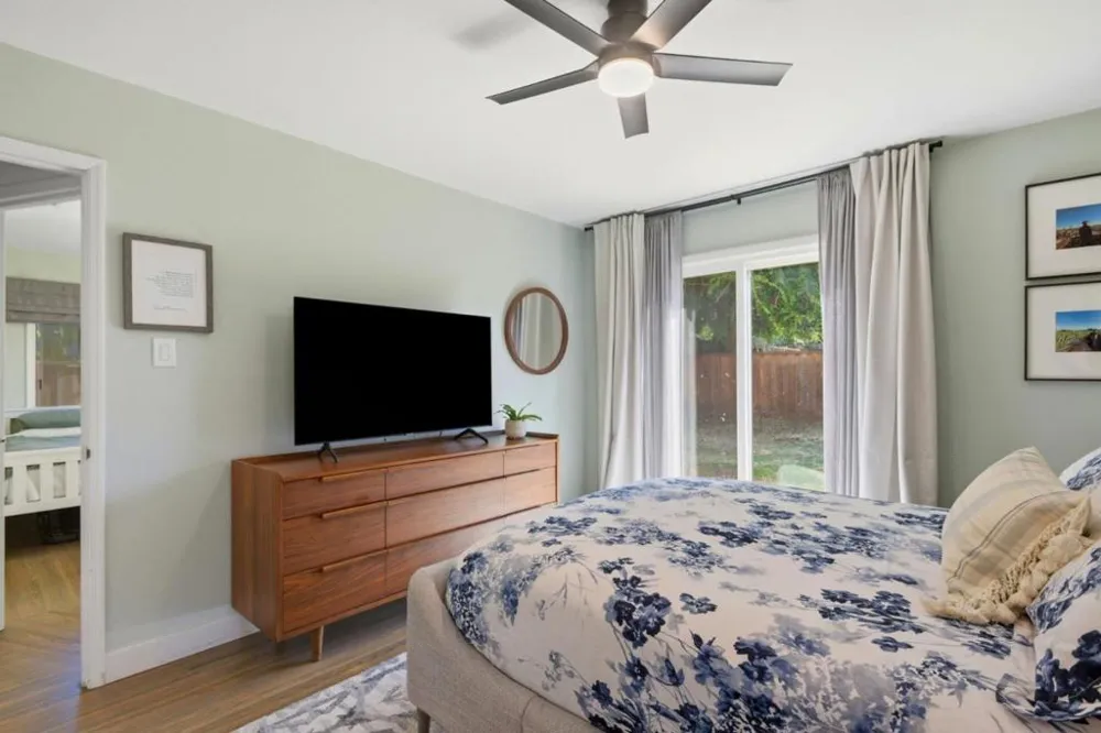 21968 Orange Avenue Castro Valley, CA 94546