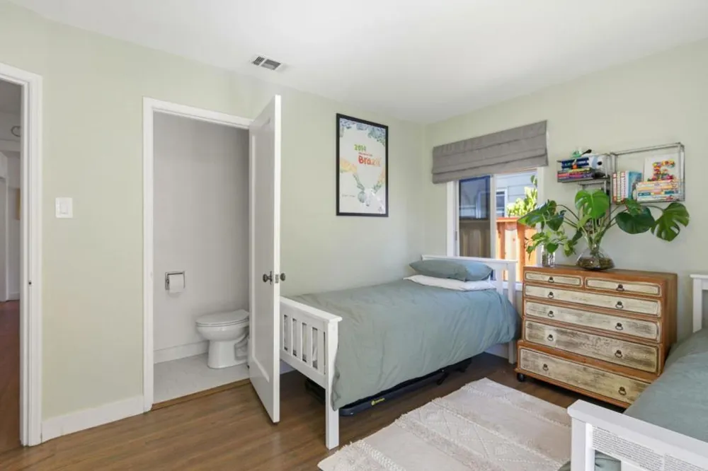 21968 Orange Avenue Castro Valley, CA 94546