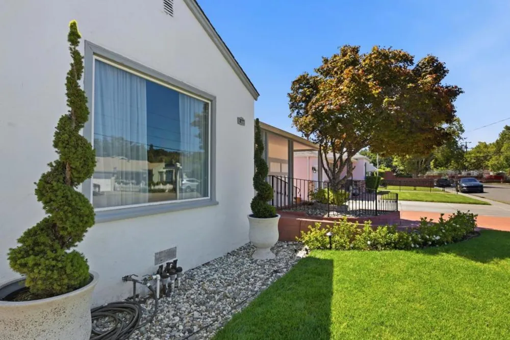 21968 Orange Avenue Castro Valley, CA 94546