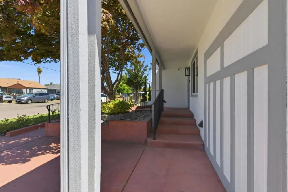 21968 Orange Avenue Castro Valley, CA 94546