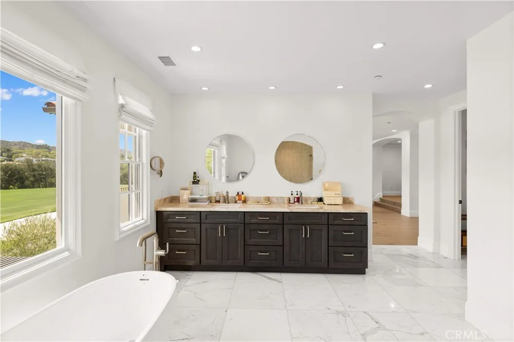 17 Canada Oaks Trabuco Canyon, CA 92679