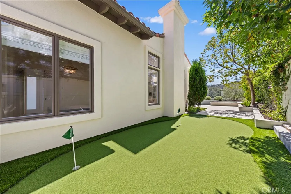 17 Canada Oaks Trabuco Canyon, CA 92679
