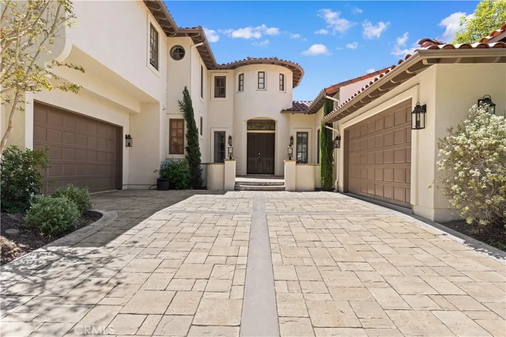 17 Canada Oaks Trabuco Canyon, CA 92679
