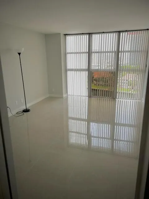 200 Leslie Drive #1128 Hallandale Beach, FL 33009
