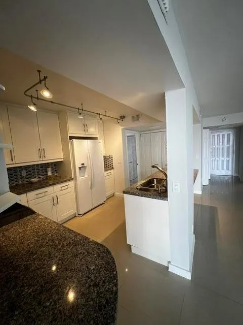 200 Leslie Drive #1128 Hallandale Beach, FL 33009