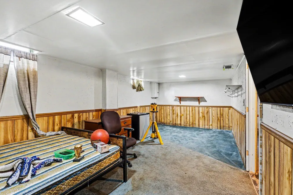 1636 Delwood Avenue SW Wyoming City, MI 49509