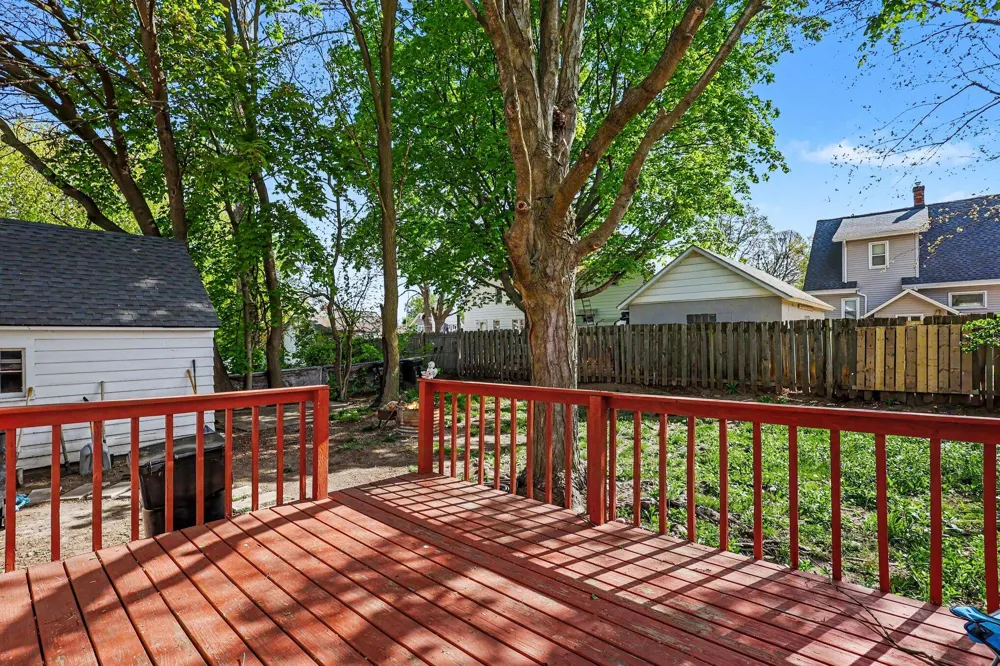 1636 Delwood Avenue SW Wyoming City, MI 49509