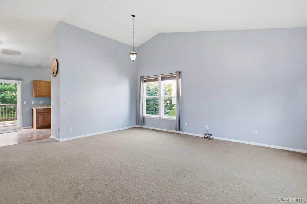 866 Canyon Creek Drive Holly Township, MI 48442