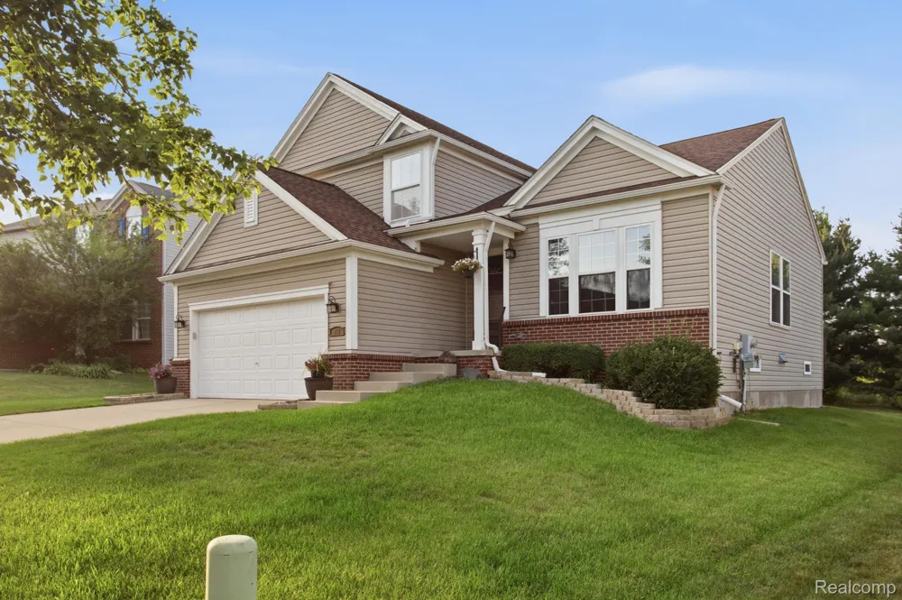866 Canyon Creek Drive Holly Township, MI 48442
