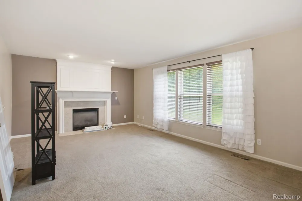 866 Canyon Creek Drive Holly Township, MI 48442
