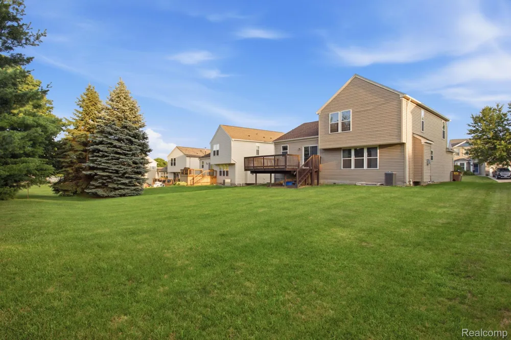 866 Canyon Creek Drive Holly Township, MI 48442