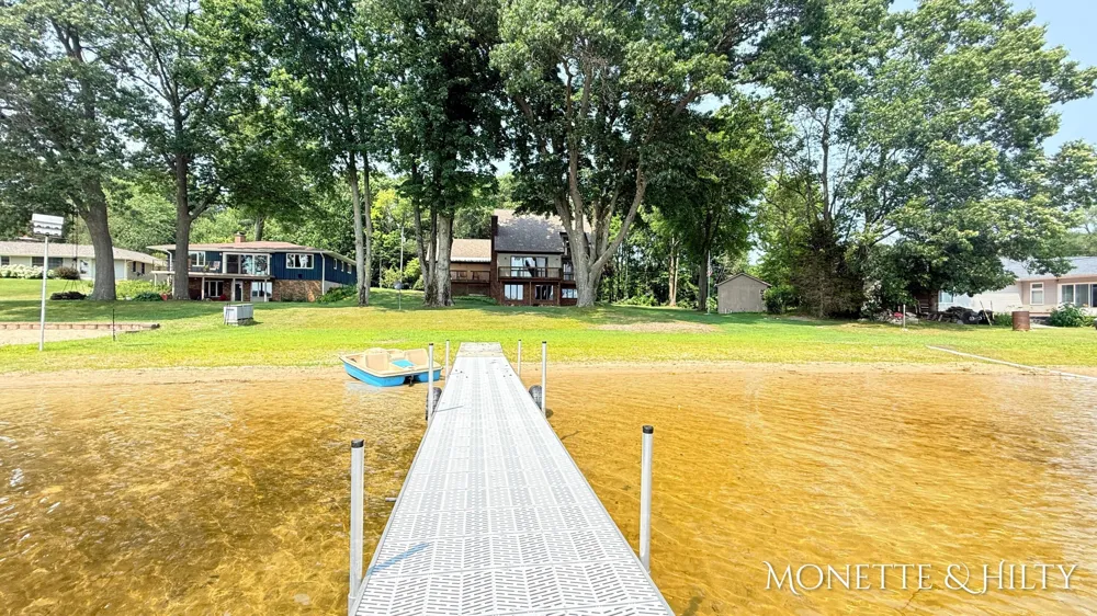 2883 Lakeshore Road Dalton Township, MI 49457