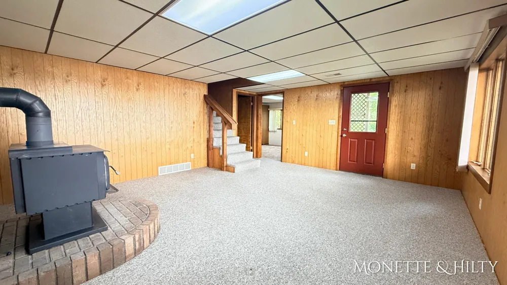 2883 Lakeshore Road Dalton Township, MI 49457