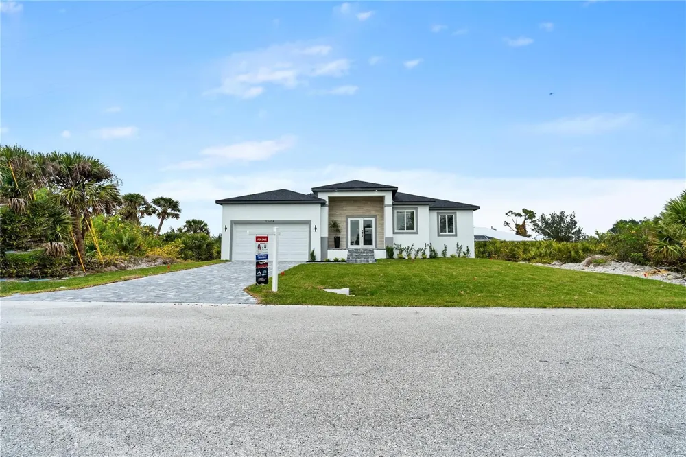 13438 Mcintosh Avenue Port Charlotte, FL 33981