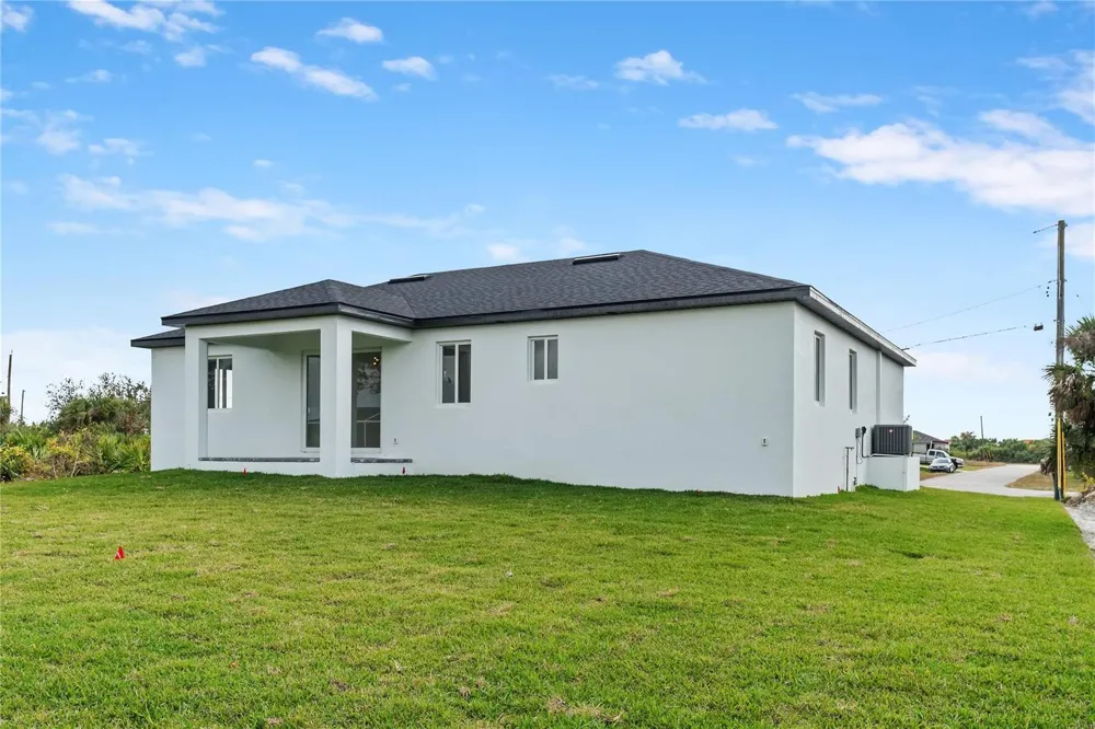 13438 Mcintosh Avenue Port Charlotte, FL 33981