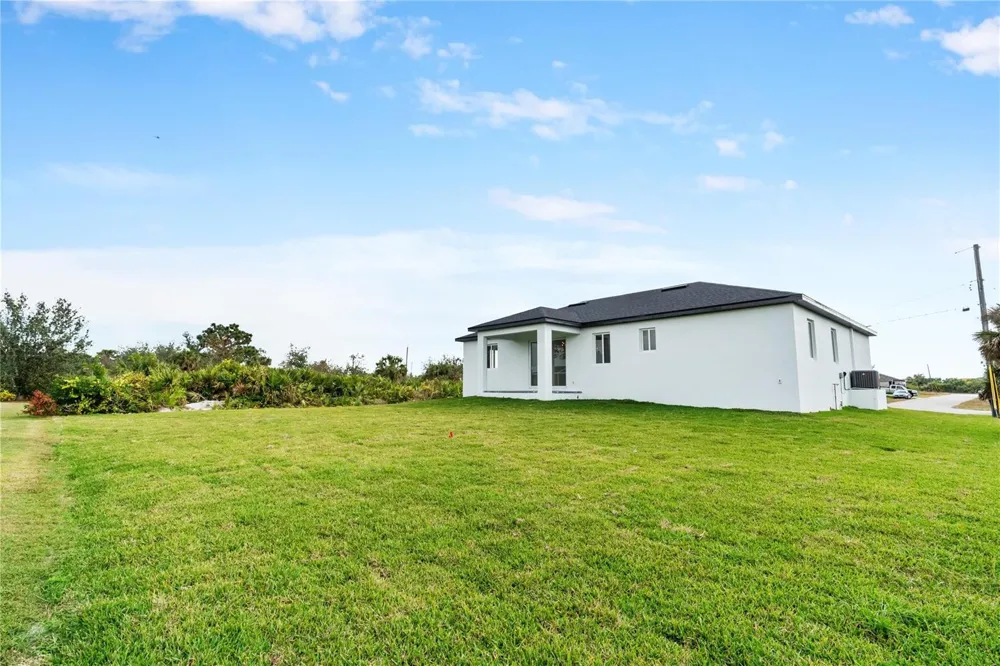 13438 Mcintosh Avenue Port Charlotte, FL 33981