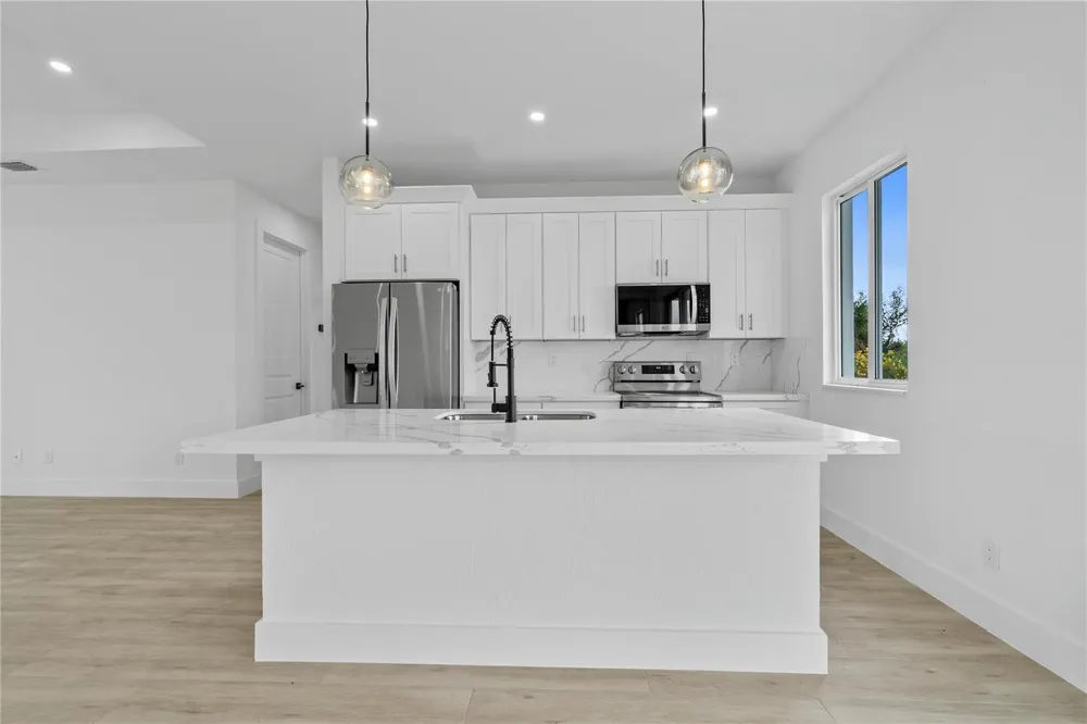 13438 Mcintosh Avenue Port Charlotte, FL 33981