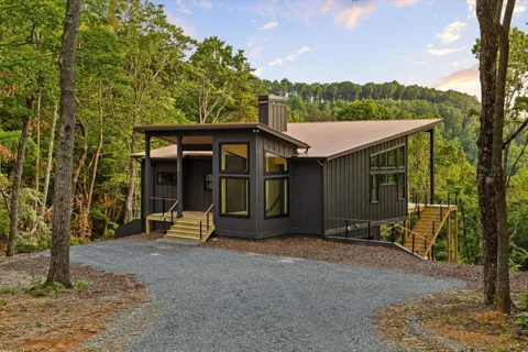 308 Shagbark Court