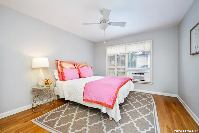 111 GRANDVIEW PL Alamo Heights, TX 78209