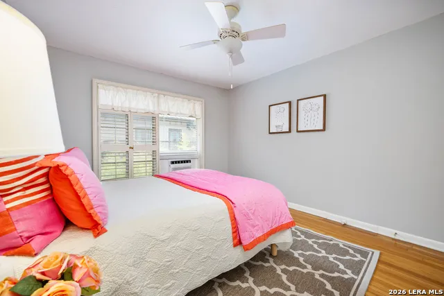 111 GRANDVIEW PL Alamo Heights, TX 78209