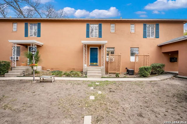 111 GRANDVIEW PL Alamo Heights, TX 78209