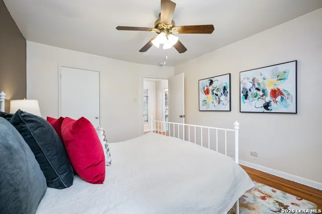 111 GRANDVIEW PL Alamo Heights, TX 78209