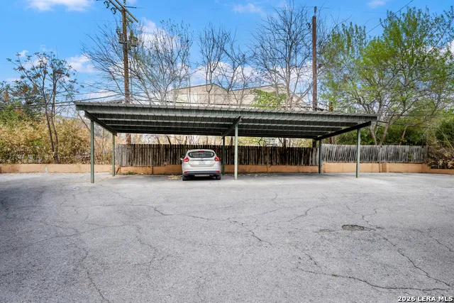 111 GRANDVIEW PL Alamo Heights, TX 78209