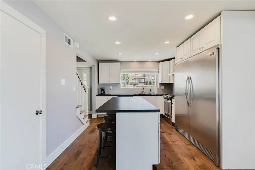 13853 Tucker Avenue Sylmar, CA 91342