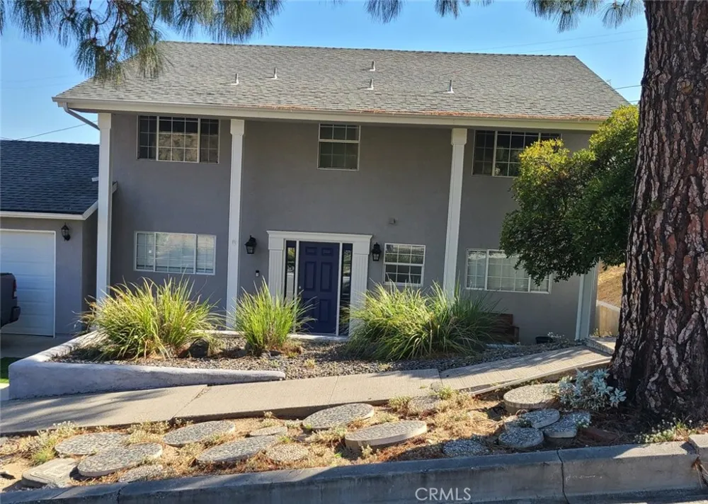 13853 Tucker Avenue Sylmar, CA 91342