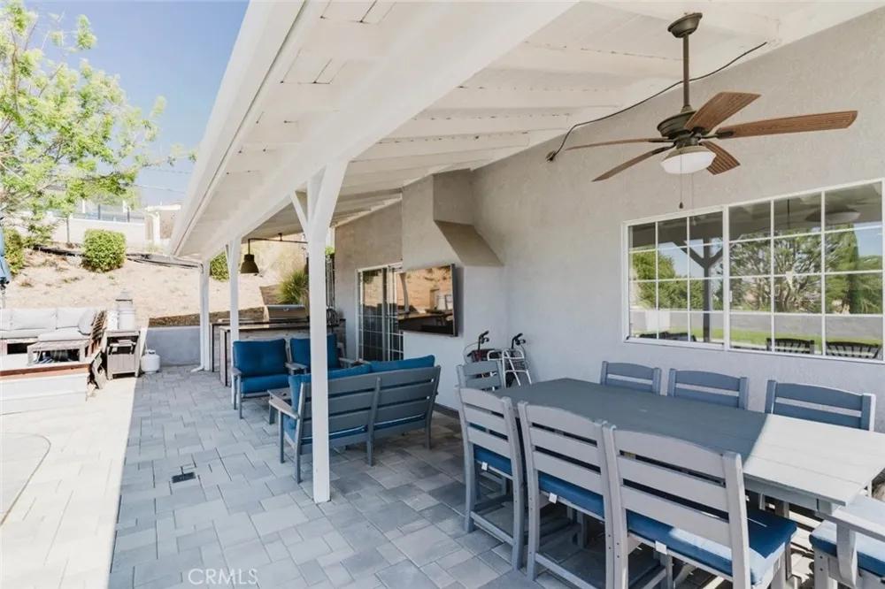 13853 Tucker Avenue Sylmar, CA 91342