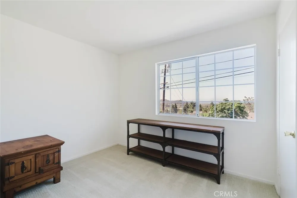 13853 Tucker Avenue Sylmar, CA 91342