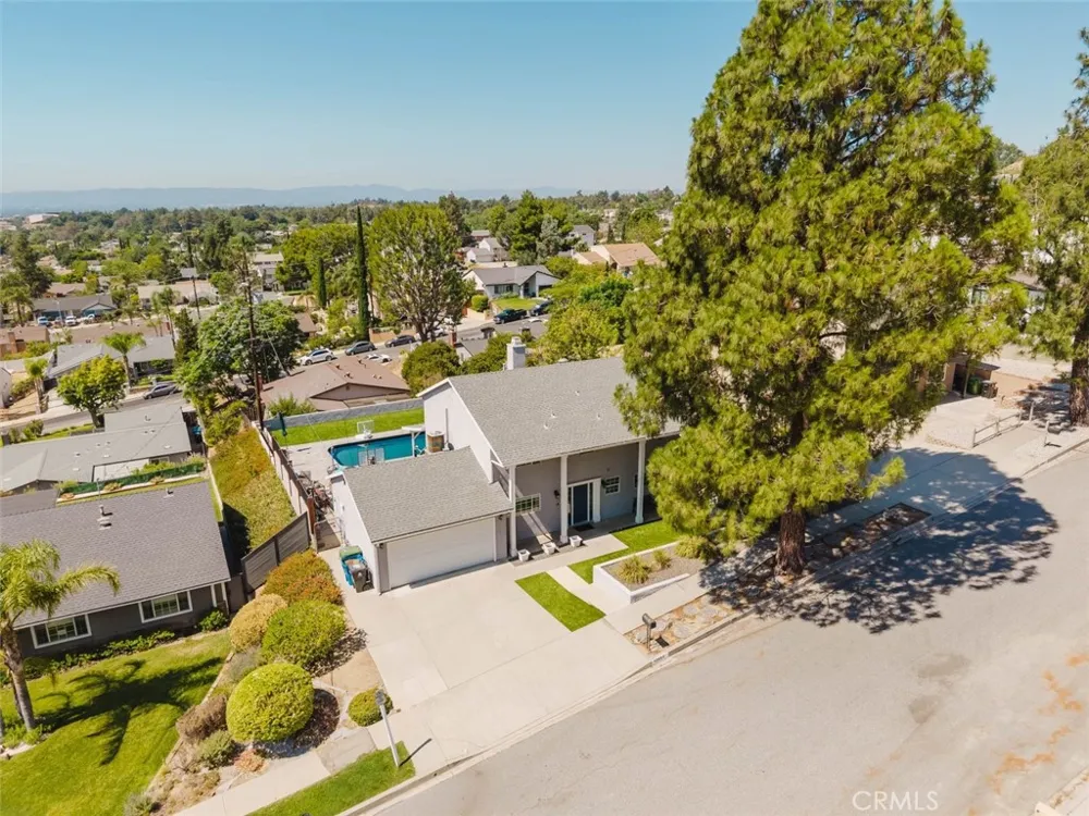 13853 Tucker Avenue Sylmar, CA 91342
