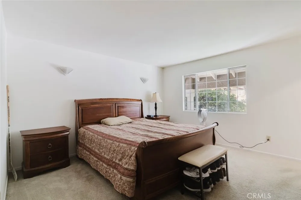 13853 Tucker Avenue Sylmar, CA 91342