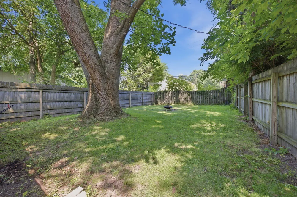 27 S Smith Street New Buffalo, MI 49117