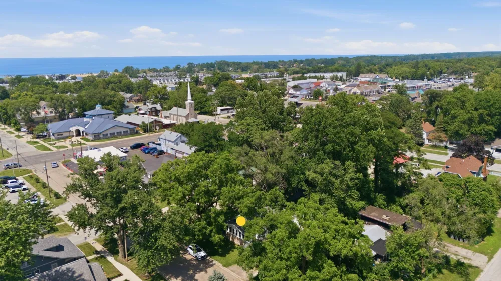 27 S Smith Street New Buffalo, MI 49117