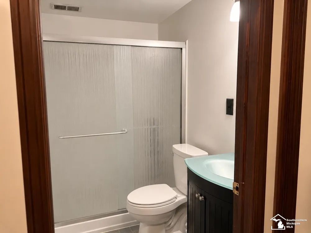 1099 Cora Street Wyandotte City, MI 48192