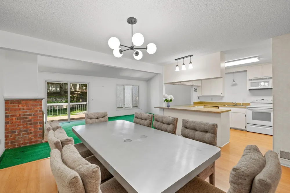 6124 Blake Ridge Road Edina, MN 55436