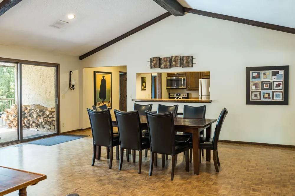 6124 Blake Ridge Road Edina, MN 55436