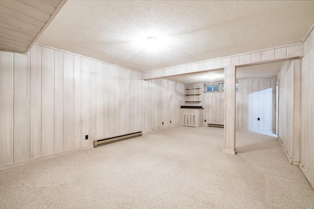 6124 Blake Ridge Road Edina, MN 55436