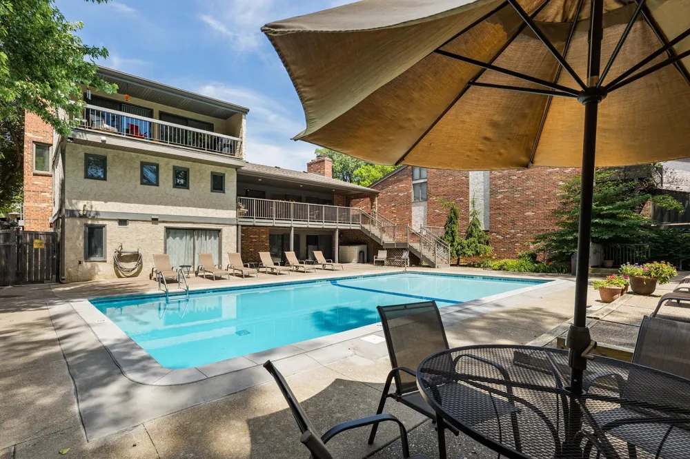 6124 Blake Ridge Road Edina, MN 55436