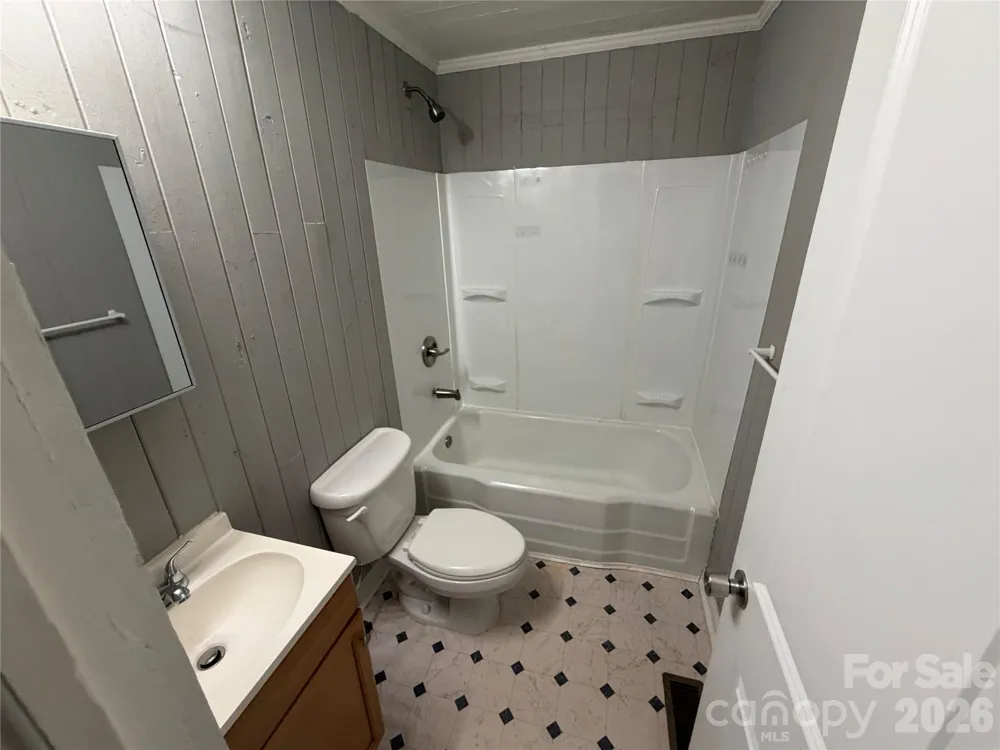 1104 Spann Street Shelby, NC 28150