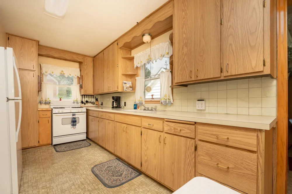 102 5th Street NE Montgomery, MN 56069