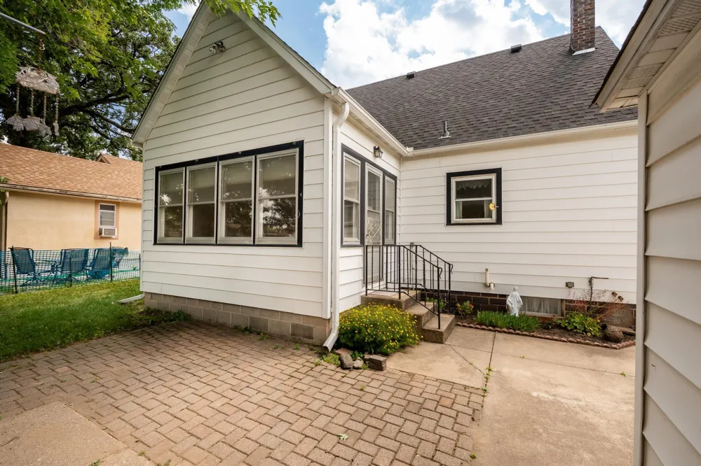 102 5th Street NE Montgomery, MN 56069