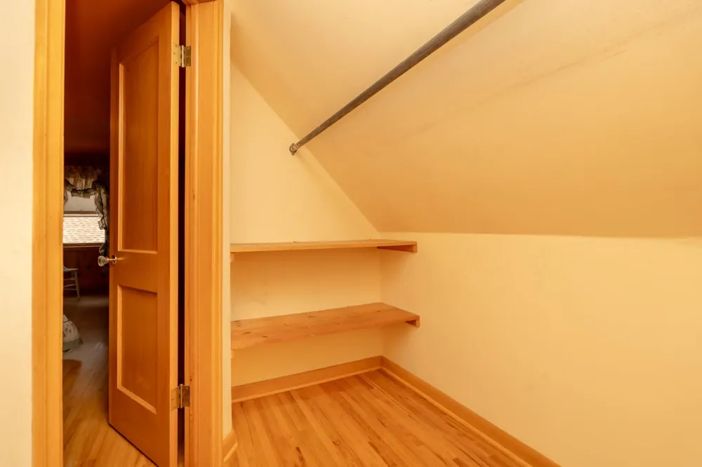 102 5th Street NE Montgomery, MN 56069