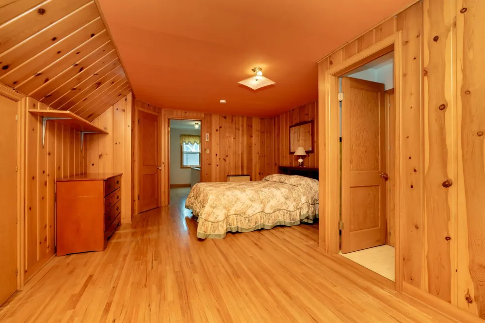 102 5th Street NE Montgomery, MN 56069