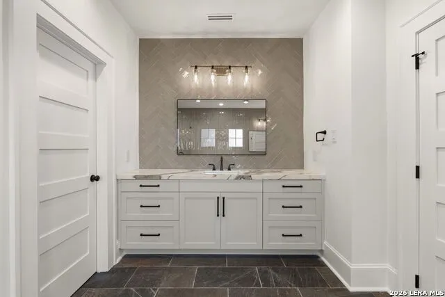 271 RETAMA PL Alamo Heights, TX 78209