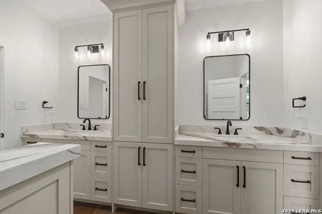 271 RETAMA PL Alamo Heights, TX 78209