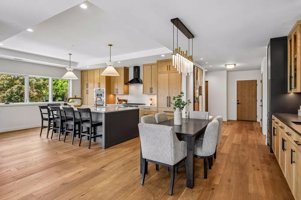 150 Broadway Avenue S #2B Wayzata, MN 55391