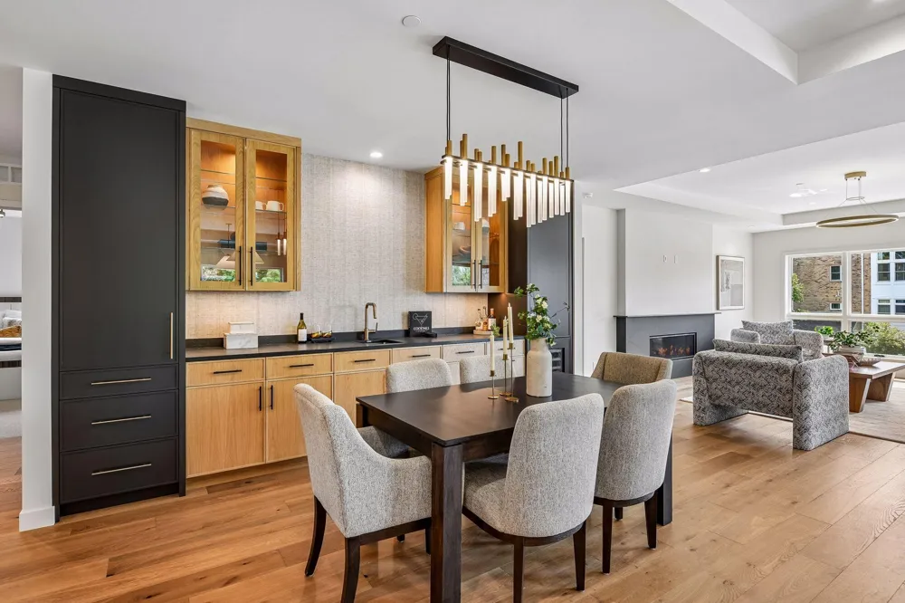 150 Broadway Avenue S #2B Wayzata, MN 55391