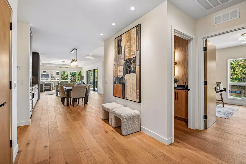 150 Broadway Avenue S #2B Wayzata, MN 55391